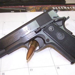 Colt Commander 9mm - 01.JPG