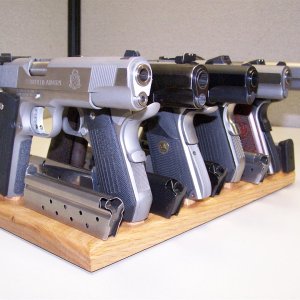 9-Gun Safe Storage Stand - 03 (Large).JPG