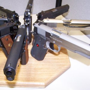 Wheel of 1911's (8-Gun Stand) - 08 (Large).JPG