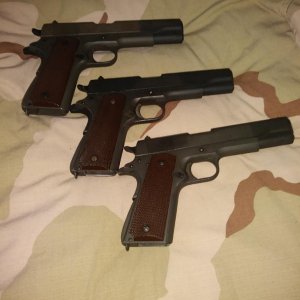 1944 1911a1s.jpg