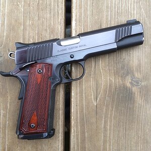 Kimber Classic Custom Royal Right Side w serial number retouched.jpg