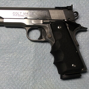 Colt Combat CMDR 45 L.JPG