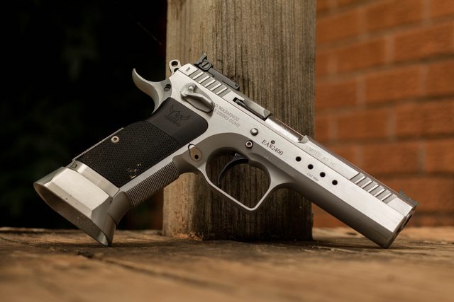 62j4LWLl.jpg
