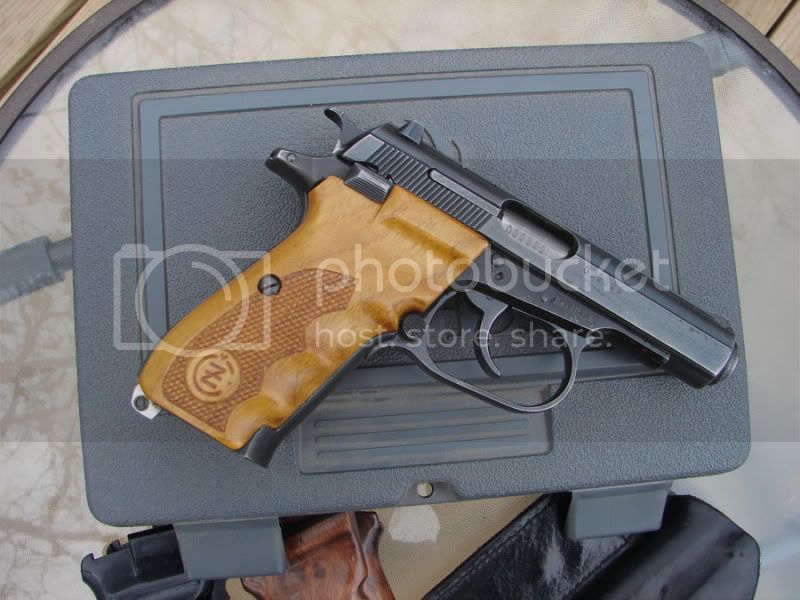 CZ82-2a.jpg
